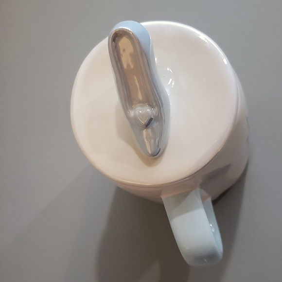 Rae Dunn “A Dream Come True" Cinderella with Slipper lid Mug NWT - Picture 3 of 5